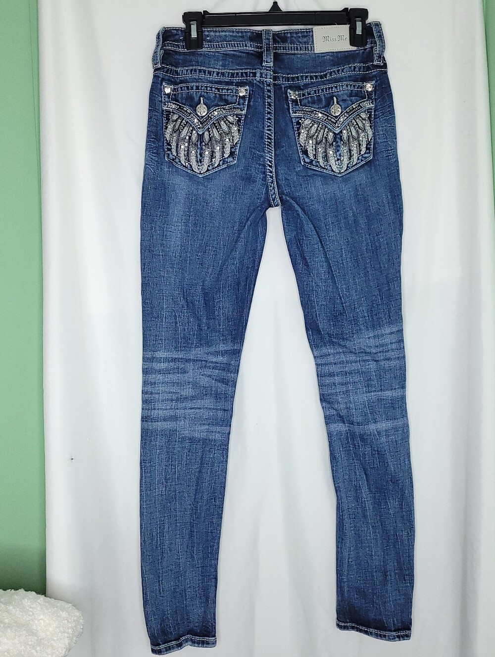 MISS ME Women's Curvy Skinny Mid Wash Jeans With Embellished Pockets Size 28